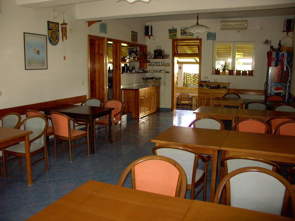 Pansion Ivan Sućuraj Εξωτερικό φωτογραφία