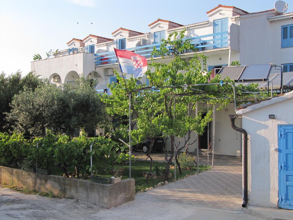 Pansion Ivan Sućuraj Εξωτερικό φωτογραφία